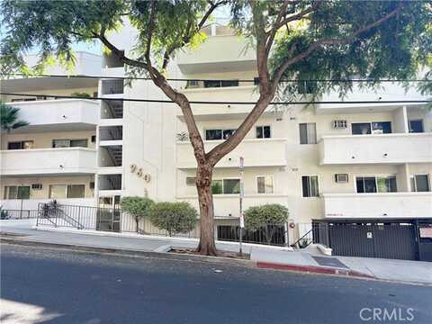 Larrabee Street 104, West Hollywood, CA 90069