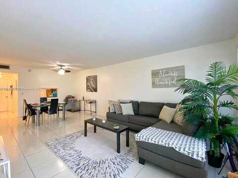 Ne 14Th Ave, Hallandale Beach, FL 33009