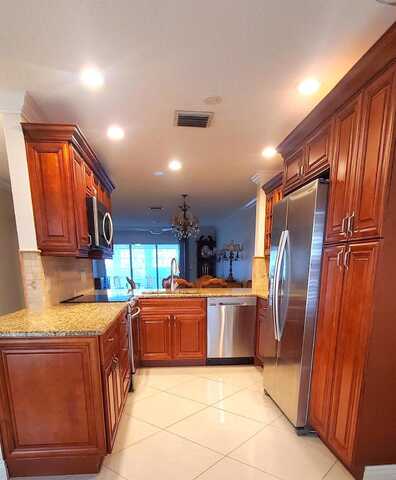 Poppy Pl, Delray Beach, FL 33484