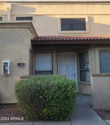 W Maryland Avenue, Glendale, AZ 85301