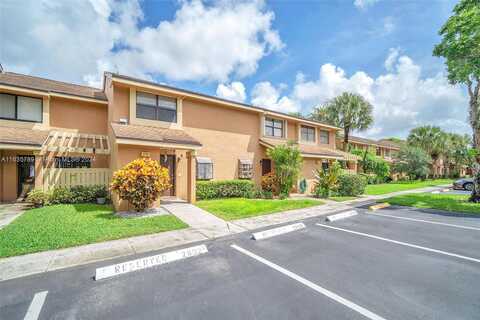 N Carambola Cir N, Coconut Creek, FL 33066