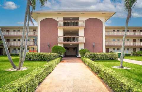 Hillcrest Ct, Hollywood, FL 33021