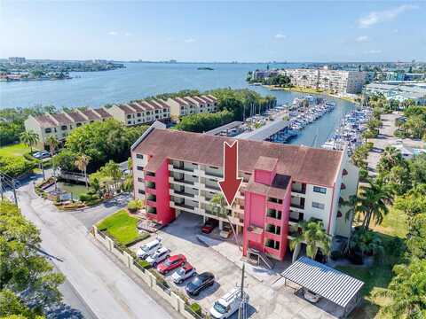 Harbor Place S, South Pasadena, FL 33707