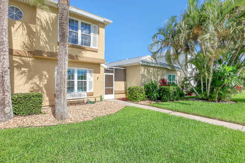 Malibu Circle Ne, Palm Bay, FL 32905