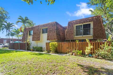 Sw 20Th Pl, Davie, FL 33324