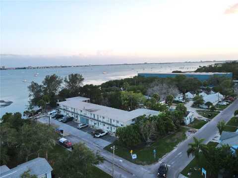 31St Avenue S, Gulfport, FL 33707