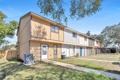 Woodrow Street, Fort Walton Beach, FL 32547