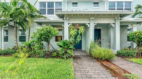 Eucalyptus Dr, Hollywood, FL 33021