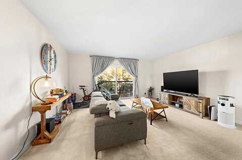 N Civic Drive, Walnut Creek, CA 94596