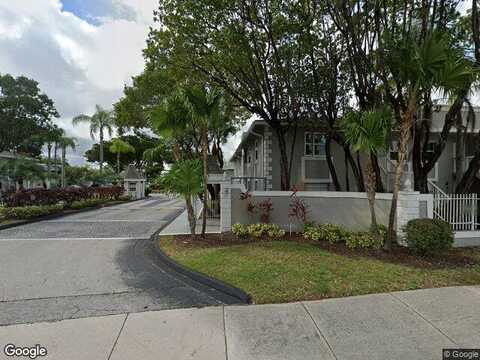 Ne 210Th Circle Ter, Miami, FL 33179