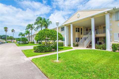 Grove Isle Circle, Vero Beach, FL 32962