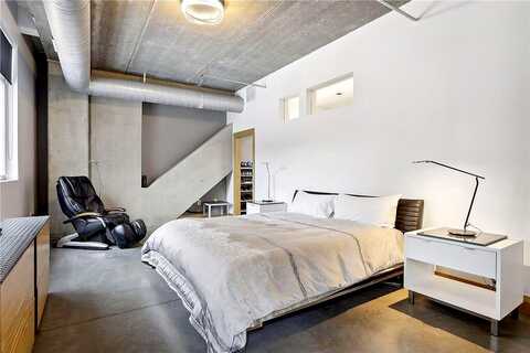 6Th Avenue, Minneapolis, MN 55401