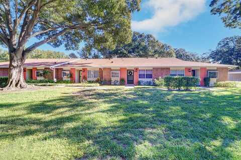 Lark Circle W, Palm Harbor, FL 34684