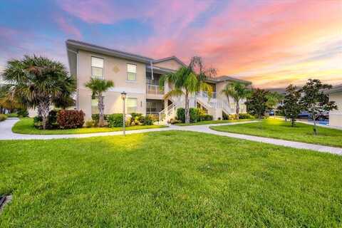 Gardens Edge Drive, Venice, FL 34285