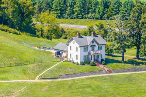 Springhill Rd, Staunton, VA 24401