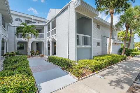 Stones Throw Circle N, Saint Petersburg, FL 33710