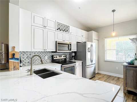 Huntington Lakes Circle, Naples, FL 34119