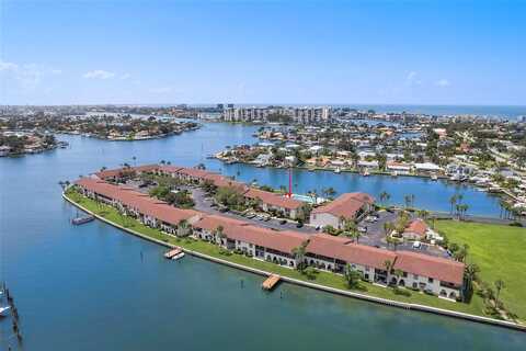 Plaza Seville Court, Treasure Island, FL 33706