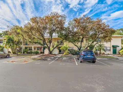 Rilma Avenue, Sarasota, FL 34234