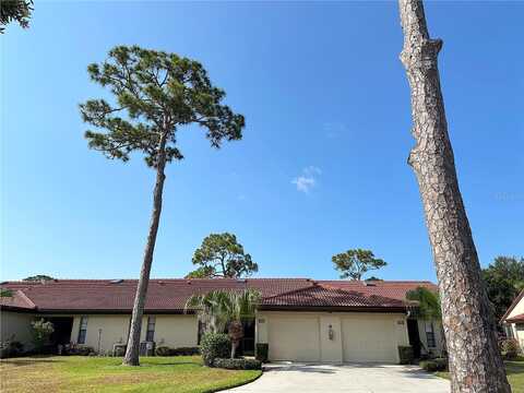 Spanish Pine Court, Sarasota, FL 34238