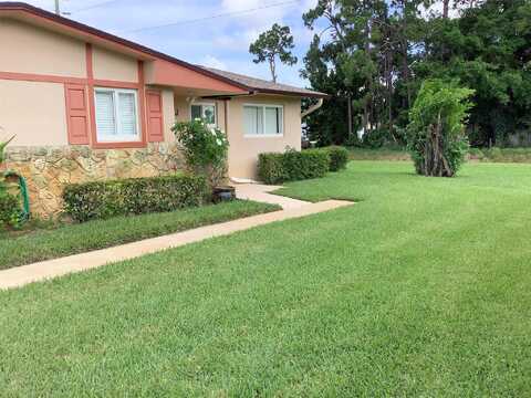 Crosley Dr, West Palm Beach, FL 33415