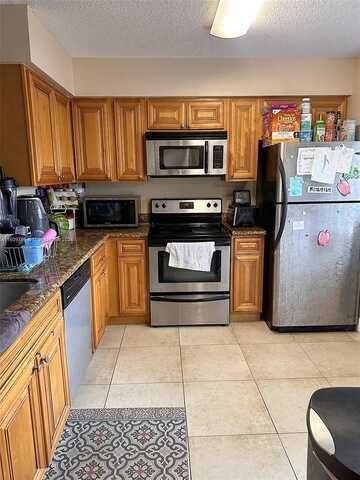 Saint Andrews Pl, Miramar, FL 33025