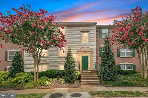 Green Ledge Court, Fairfax, VA 22033