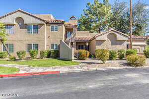 N Arabian Trail 1070, Scottsdale, AZ 85258