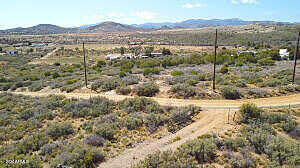 S Hackberry Trail -, Mayer, AZ 86333