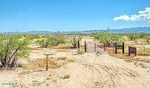 S Tyree Road 70, Pearce, AZ 85625