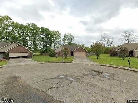 Cobblestone Dr, Sumrall, MS 39402