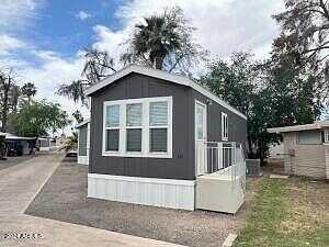 W Colter Street B-10, Phoenix, AZ 85015