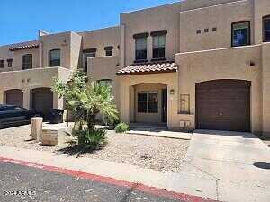 E Hayden Lane 111, Tempe, AZ 85281