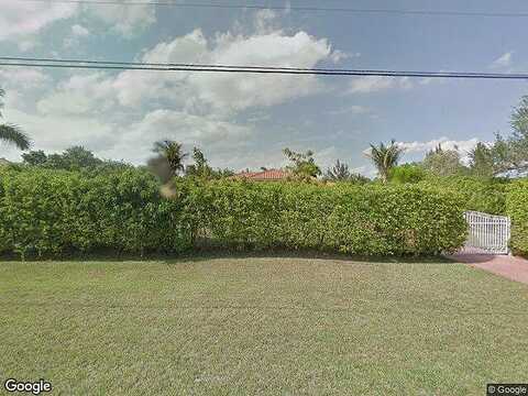 13Th, PEMBROKE PINES, FL 33029