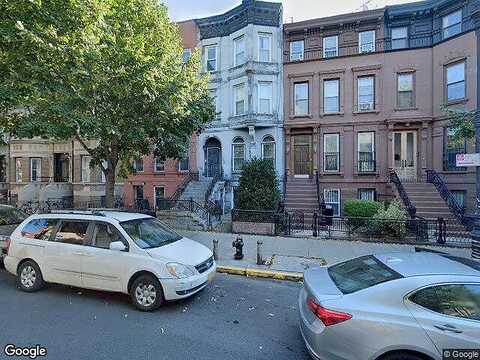 Stuyvesant, BROOKLYN, NY 11233