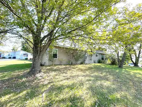 Valley View Dr, Villa Ridge, MO 63089