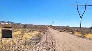 W Dove Valley Road 123, Wickenburg, AZ 85390