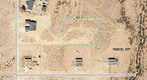 W Denton Avenue 69, Tonopah, AZ 85354