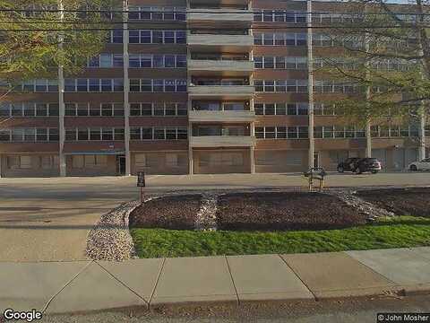 N Merdian St Condo 3Wg, Indianapolis, IN 46208