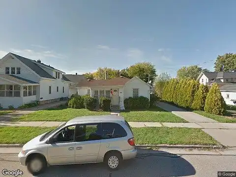 Pine St, NEENAH, WI 54956