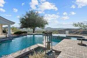 293Rd, WICKENBURG, AZ 85390