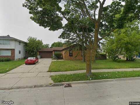 91St, MILWAUKEE, WI 53225