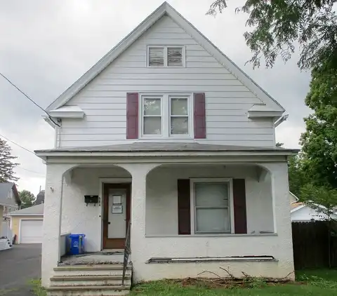 Lyon, ELMIRA, NY 14904