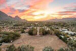 E Arroyo Verde Drive 1, Paradise Valley, AZ 85253