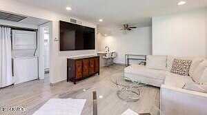 E Thomas Road 119, Scottsdale, AZ 85251