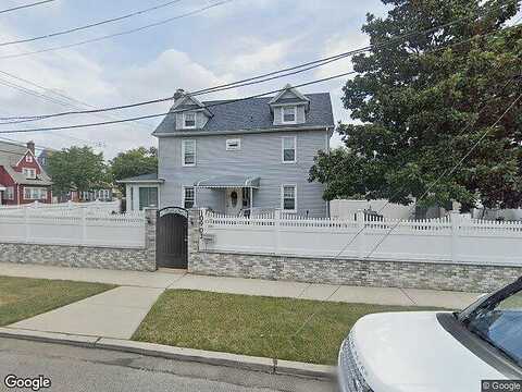 93 03 214 Place, QUEENS VILLAGE, NY 11429