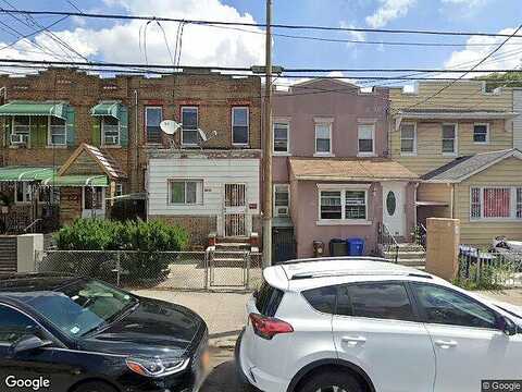 94 -13 Forbell St, OZONE PARK, NY 11416