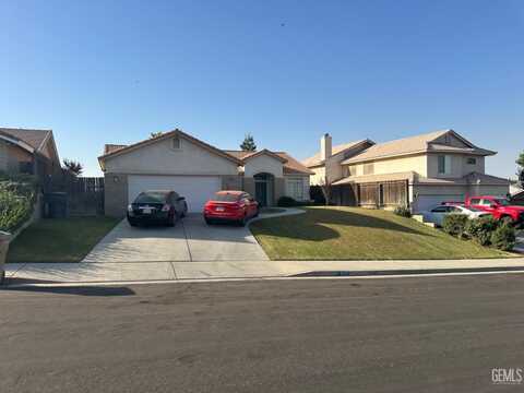 325 Terriwood Avenue, Bakersfield, CA 93308