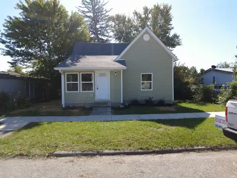 416 W Oak Street, Mitchell, IN 47446