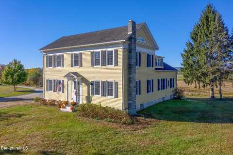 64 Hewins St, Sheffield, MA 01257